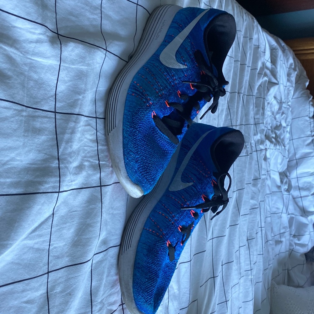 Nike Lunarlon size 11 US.